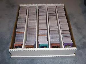 [16706 sold]YUGIOH 100 Cards w/Dark Magician or Blue Eyes White Dragon and 4 Rares & 8 Holos