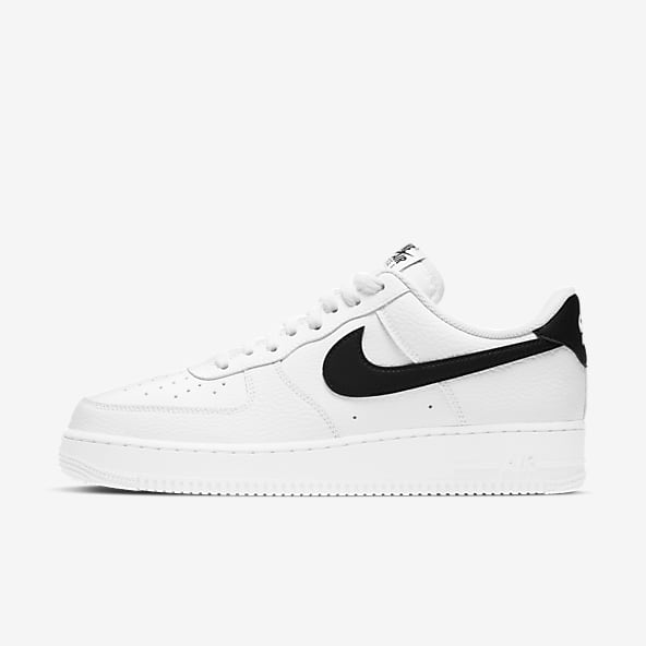 #14 | Nike Air Force 1 '07
Men's Shoes