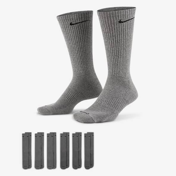 #33 | Nike Everyday Plus Cushioned
Training Crew Socks (6 Pairs)