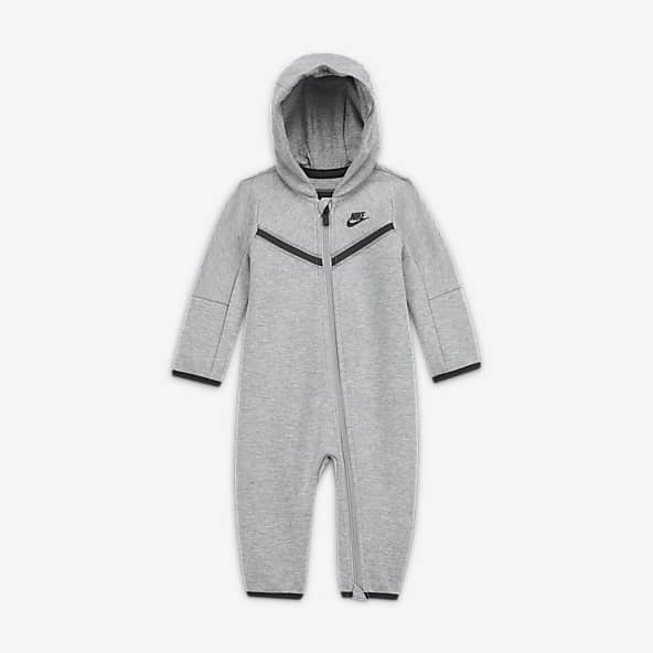 #83 | Nike Sportswear Tech Fleece
Baby (0-9M) Full-Zip Coverall