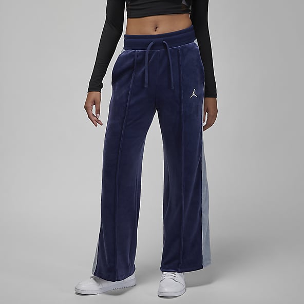 #54 | Jordan Flight
Women's Velour Pants